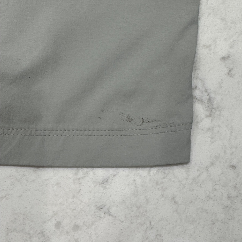 Columbia Women’s Omni-Shield Stretch Climber Canyon 11" Shorts in Safari - Picture 8 of 9